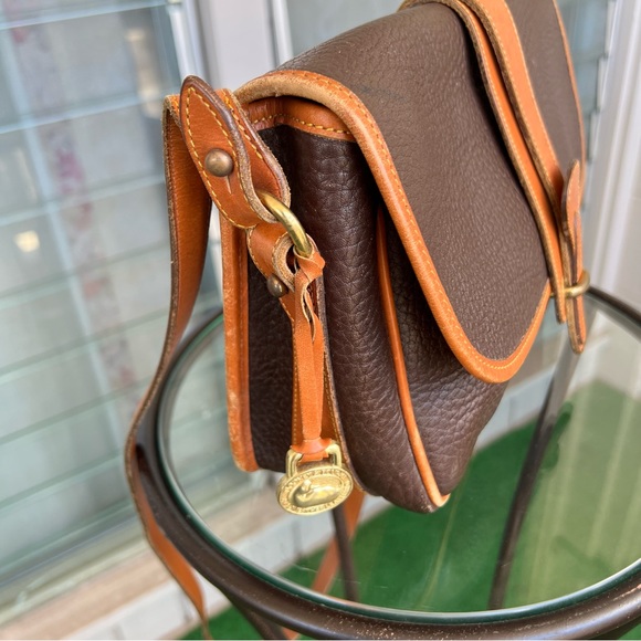 Vintage Dooney Bourke crossbody bag dark brown tan trim Made in USA - Picture 7 of 16